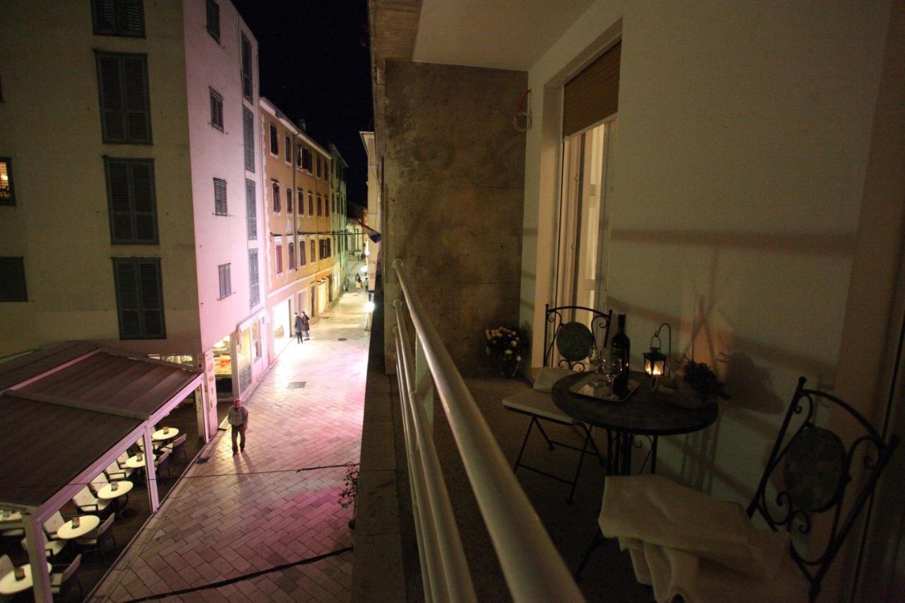 Vincent Apt. In Old Town Centre ザダル エクステリア 写真